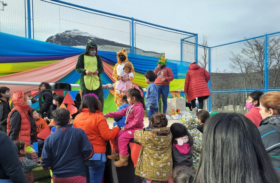 La Fundación Rinconcito del Fin del Mundo agasajó a los más pequeños