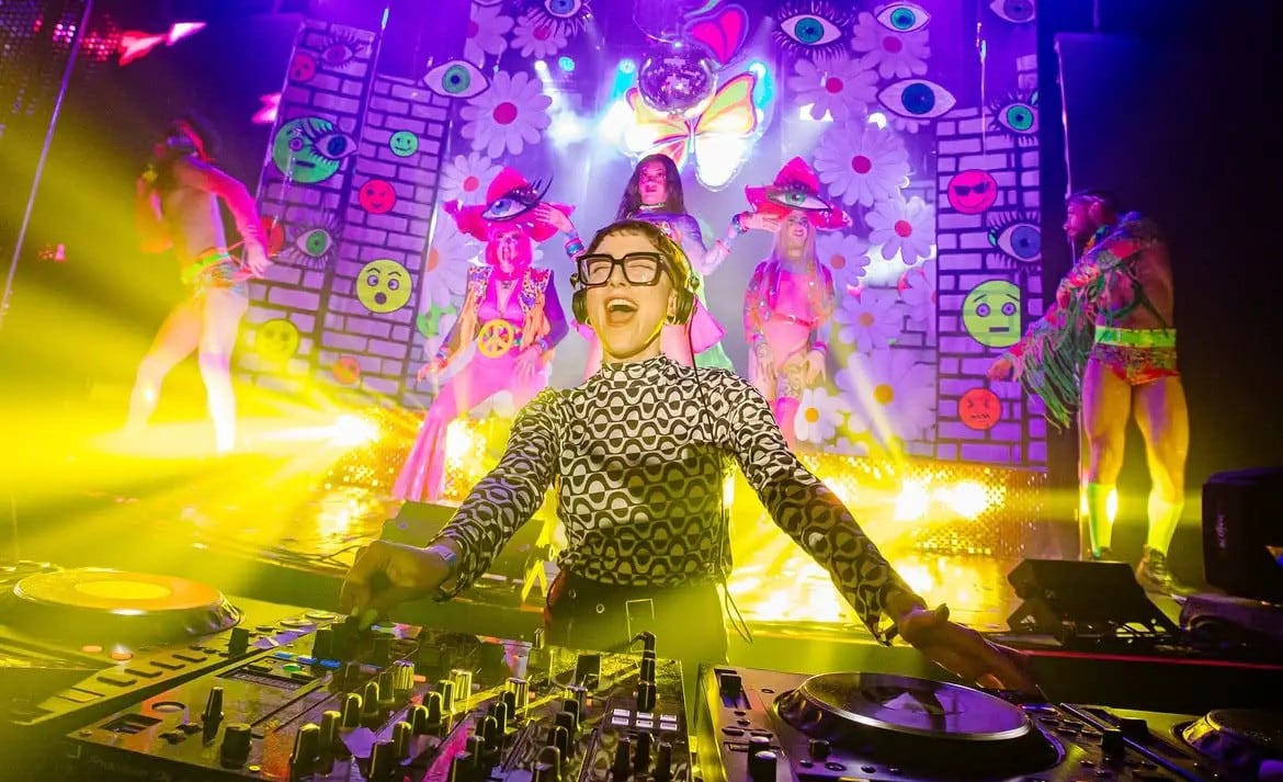 De Villa Carlos Paz al mundo: Victoria Whynot, la DJ que conquista Europa y llega al Lollapalooza
