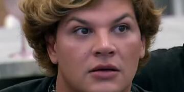 Furia pidió que se vaya Emmanuel este domingo.