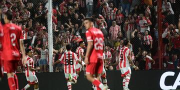 El paragua Juan Franco puso el 1 a 0 para madrugar a Huracán en el Monumental (La Voz)