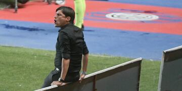 "El equipo muestra personalidad y me llena de orugllo", destacó el DT uruguayo.