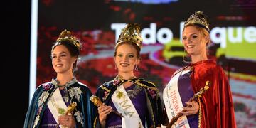 La nueva reina de Maipú es Giuliana Pilot, la virreina es Giuliana Martín y la reina del Turismo es Victoria Sarmiento.