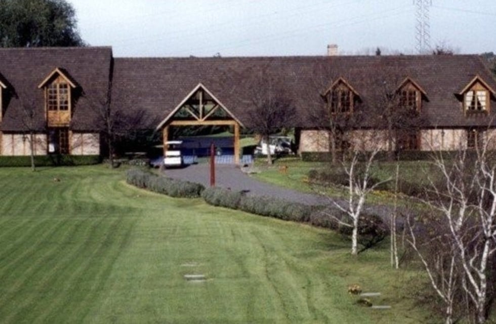 “Jardín de Bella Vista”, la nueva casa de Maradona