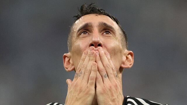 El futbolista de 36 años decidió dejar de jugar en el equipo nacional después de una década y media.