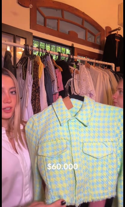 Morena Beltrán presentó su emprendimiento familiar de ropa: qué vende y cuánto cuestan