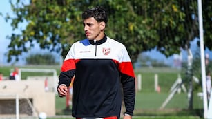 Jeremías Lázaro, extremo de Instituto e hijo de un recordado volante Albirrojo. Quiere consolidarse como tituar (IACC).