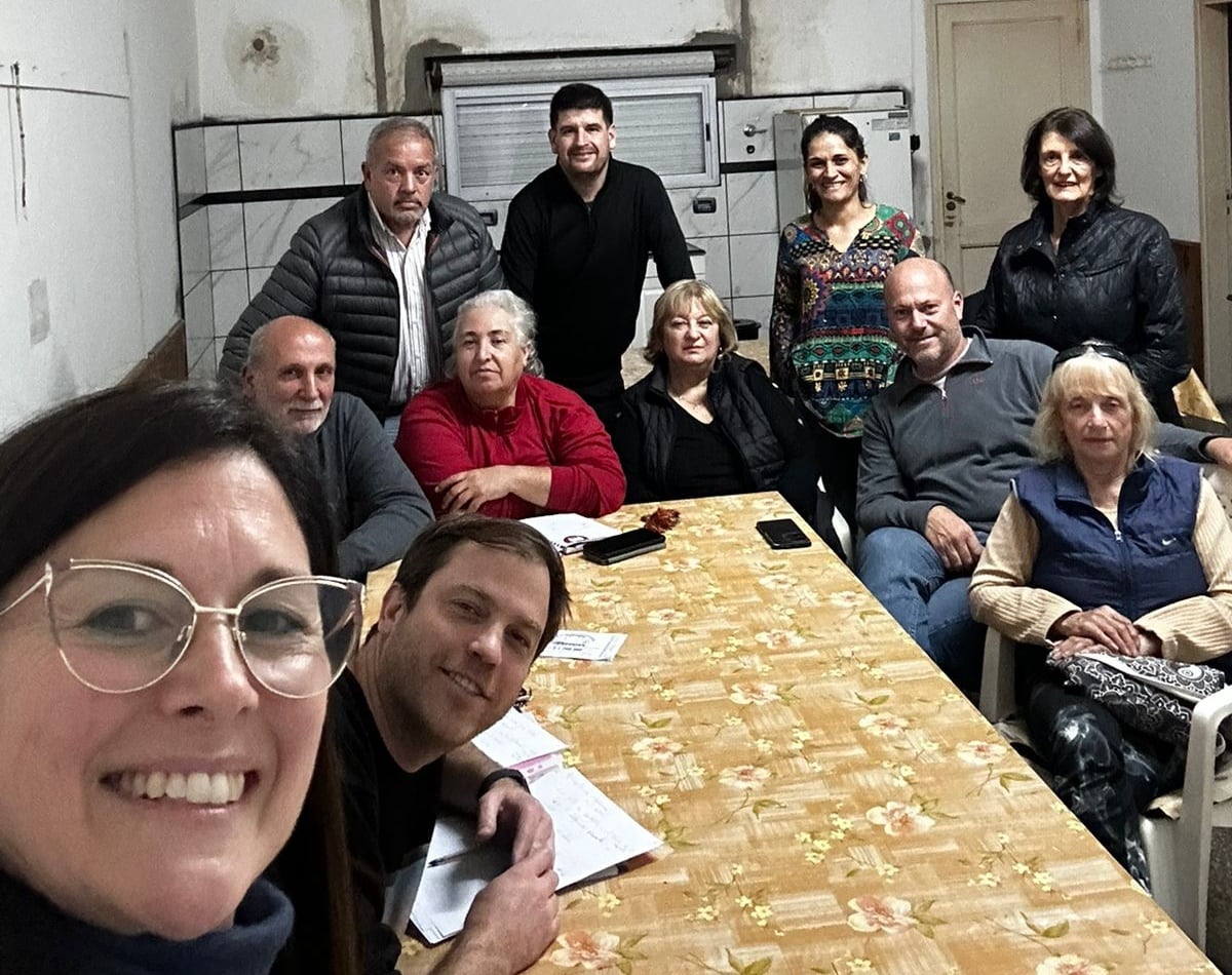 Candidatos del Movimiento Vecinal de recorrida por Claromecó y San Francisco de Bellocq