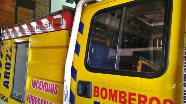 Los Bomberos voluntarios recibieron un piedrazo.