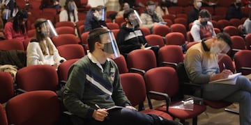 La Facultad de Ciencias Médicas tuvo el primer examen presencial en medio de la pandemia de coronavirus. (@csmedunr)