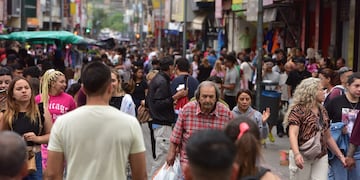 Cómo será la actividad comercial en Córdoba el fin de semana XXL.