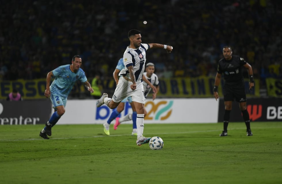 Video: el penal de Nahuel Bustos para Talleres, con sabor a revancha ante Chiquito Romero