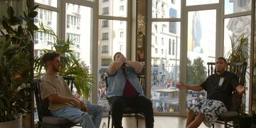 Myke Towers y su reacción luego de revelar que Paulo Londra protagoniza la sesión número 23 de Bizarrap. (Captura de pantalla).