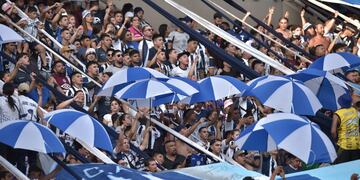 Los hinchas de Talleres ya colmaron tres cuartas partes de estadio. Y quedan muy pocas entradas para Boca (Facundo Luque / La Voz).