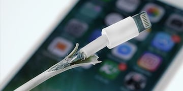 Cómo arreglar, de forma casera, un cargador de celular.