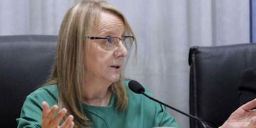 Alicia Kirchner fue increpada por la directora de una biblioteca municipal de Caleta Olivia.