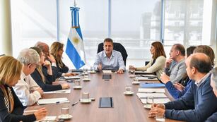 El ministro Sergio Massa se reunió con el equipo del Ministerio de Economía. Foto: Ministerio de Economía