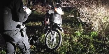 Recuperan motocicleta robada en Mártires.