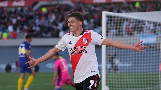 A puro gol, Julián Álvarez se consolidó en River y se ganó un lugar en la Selección. (AP)