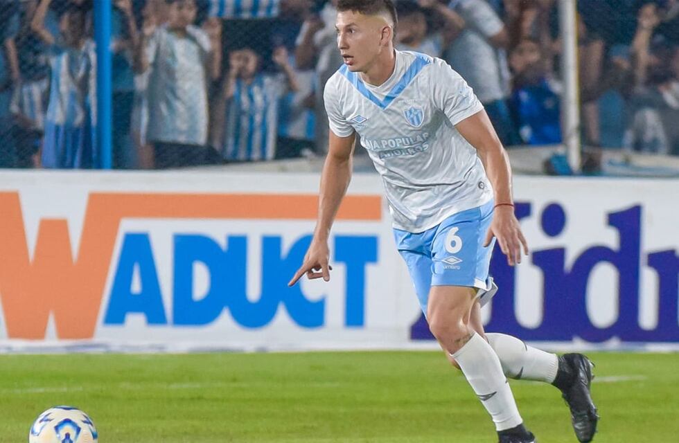 El Decano venció a Central Córdoba SDE por 2 a 0