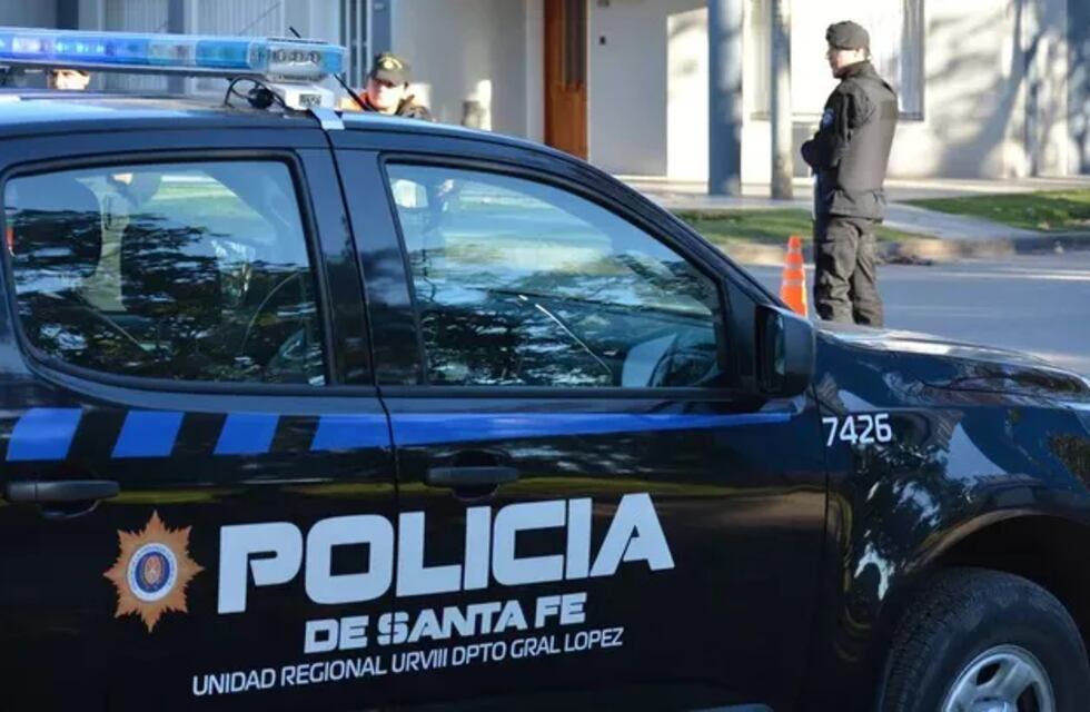 Un chico de 14 años fue baleado cuando iba a la escuela en Rosario y está grave