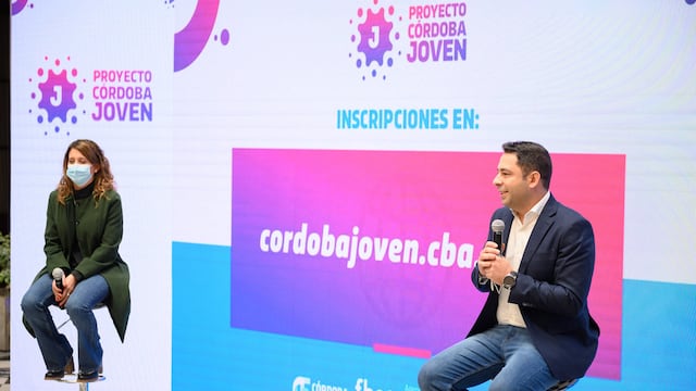 Ofrecen créditos de hasta 250 mil pesos a tasa cero, para juventudes emprendedoras de Córdoba.