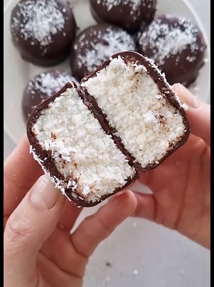 Cómo hacer los bocaditos de coco y chocolate caseros