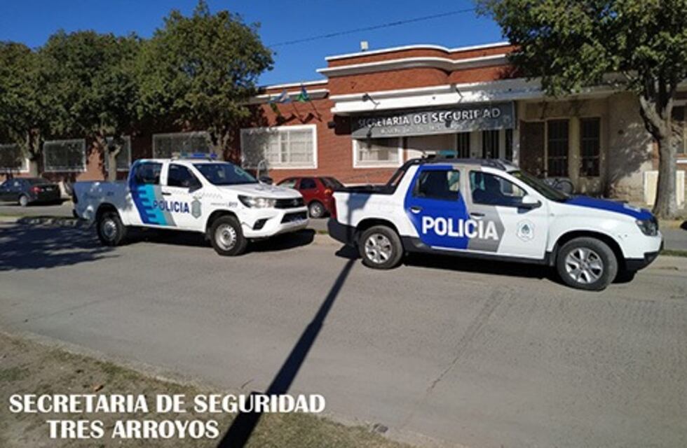 Reparan dos móviles policiales que se sumarán a la unidades de Tres Arroyos y Orense