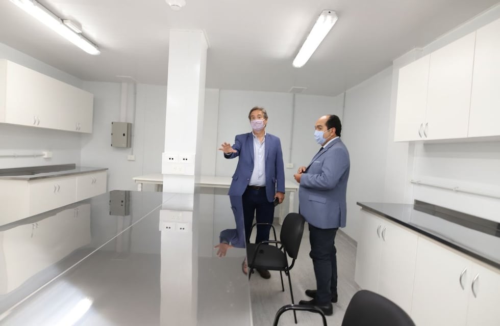 Emir Félix no descarta prohibir los eventos sociales y reuniones familiares