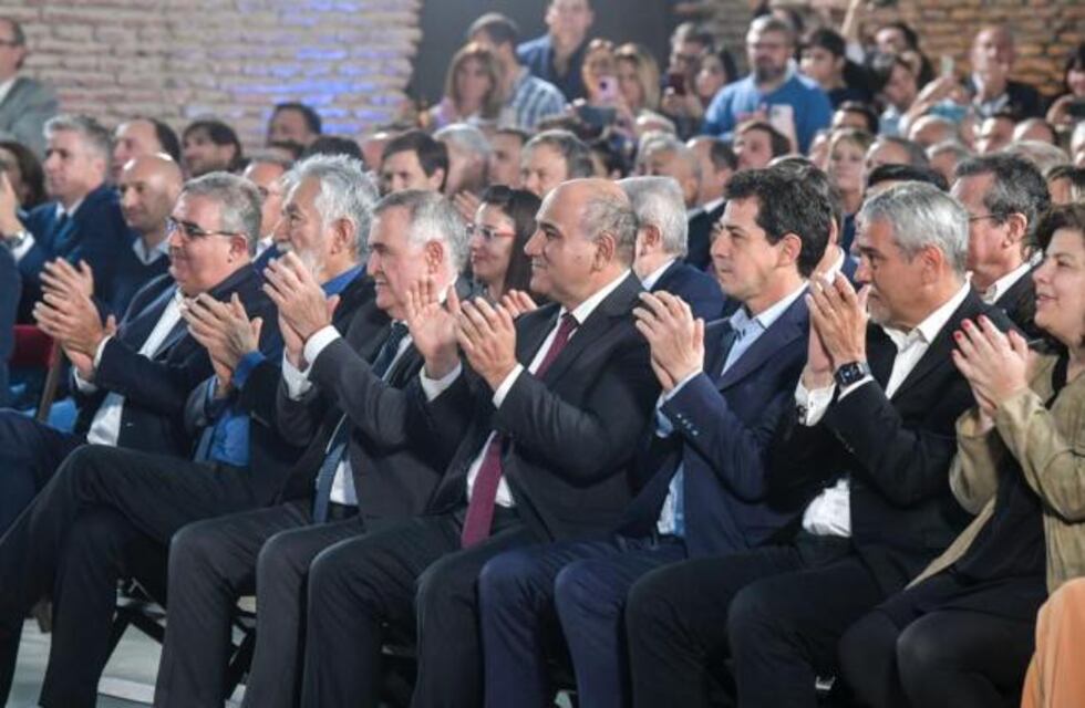 En Buenos Aires, Jaldo participó de la asunción de Santiago Maggiotti como ministro de Desarrollo Territorial y Hábitat de la Nación