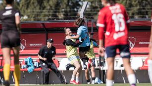Belgran goleó a Independiente en Villa Domínico (Avellaneda), en Primera del fútbol femenino.