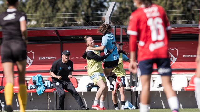 Belgran goleó a Independiente en Villa Domínico (Avellaneda), en Primera del fútbol femenino.