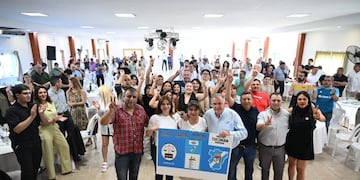 Estuvieron presentes dirigentes sindicales, legisladores e intendentes, en una jornada de unidad y compromiso.