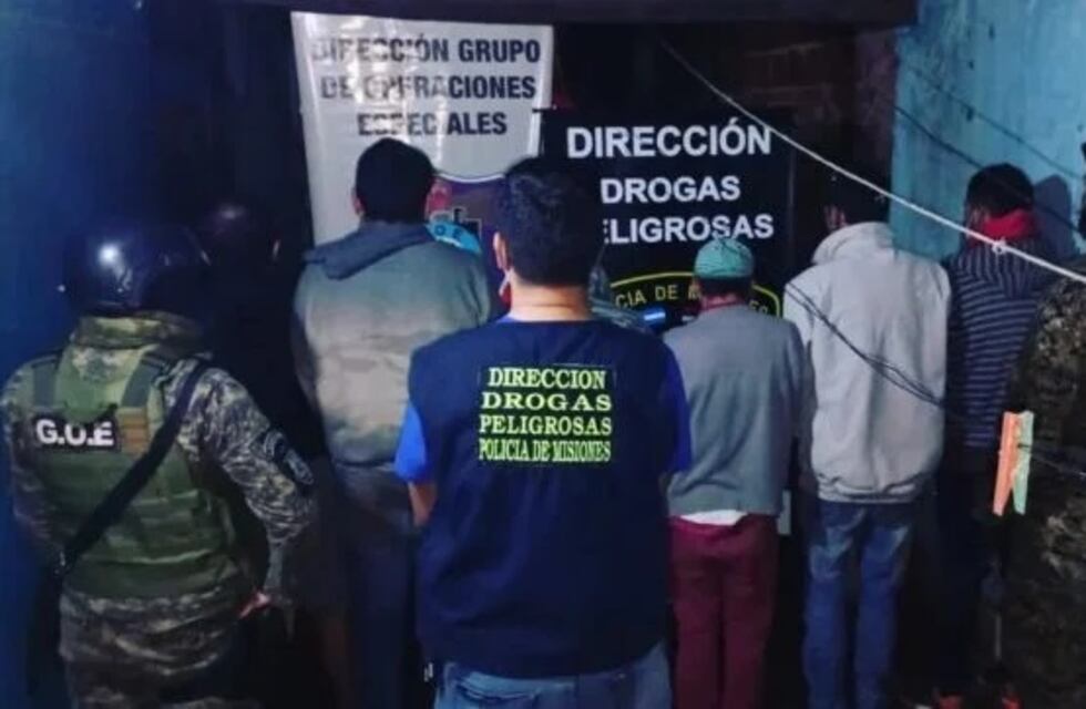 Desarticularon otro punto de venta de drogas en Posadas y detuvieron a 7 personas