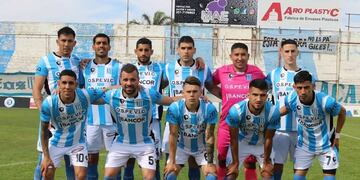 Racing mereció más y debió conformarse con un 0 a 0 que le suma (Foto: Prensa Racing de Nueva Italia).