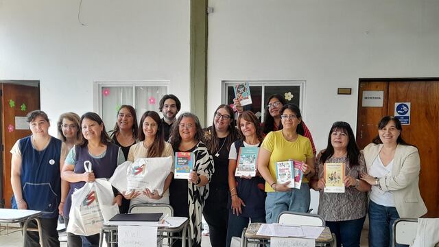Entregaron en Coronel Rosales los libros de la Colección ESI “Más derechos en las aulas”