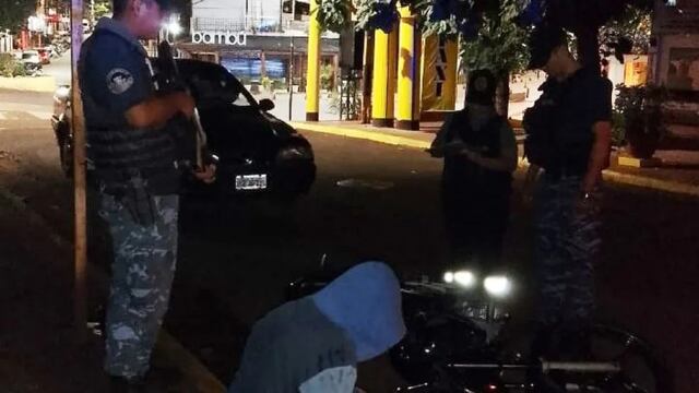 Detienen a un motociclista con drogas tras una persecución en  Puerto Iguazú.