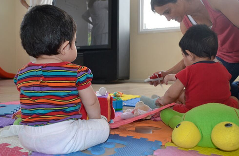 Derechos vulnerados: la amarga espera de los niños por una familia