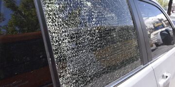 Gracias a que la camioneta está blindada, el empresario se salvó del robo.