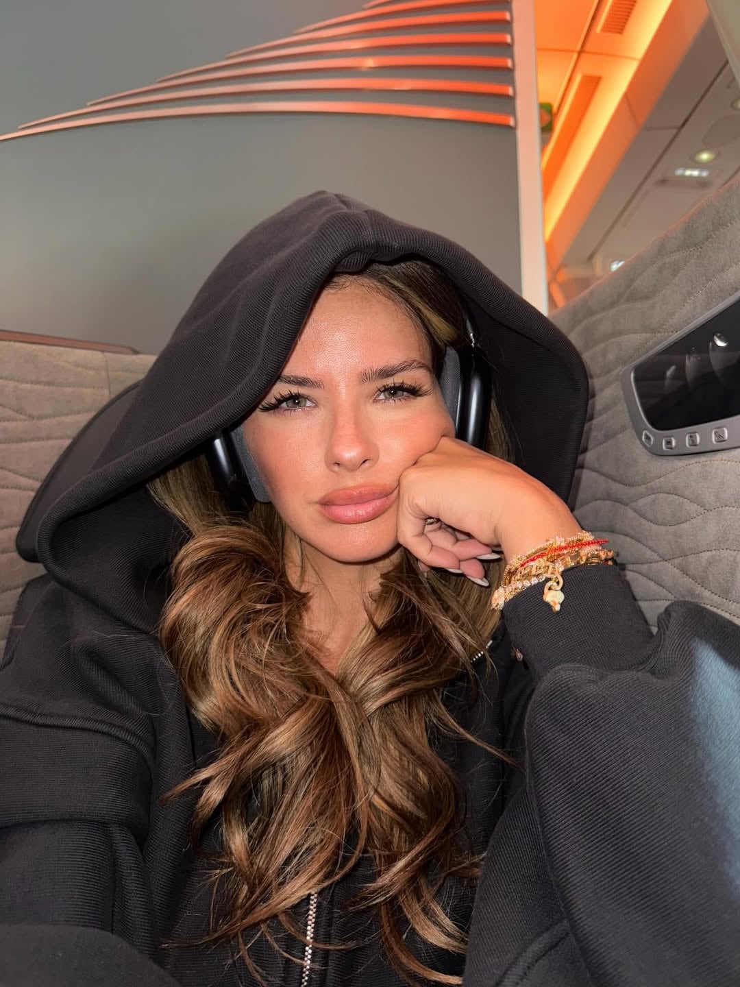 La China Suárez durante su viaje a la Argentina.