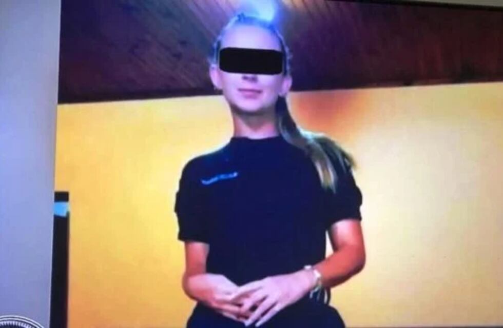 Apartan a dos efectivos policiales por supuesta venta de videos y fotografías sexuales