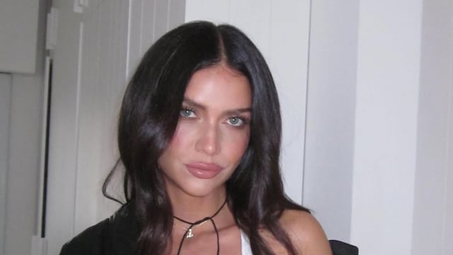 Zaira Nara eligió el conjunto de ropa interior más atrevido y desafió todos los límites con una jugada producción de fotos