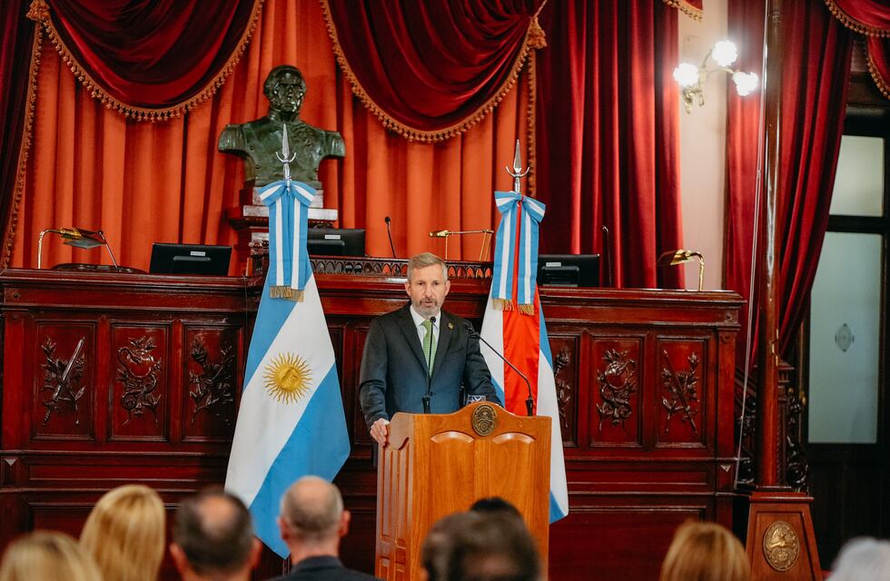 Frigerio presentó el presupuesto 2025 con aumentos en salud, educación y seguridad