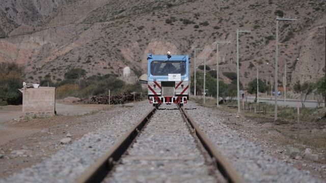 El proyecto del tren turístico "viene ejecutándose paso a paso y por etapas", aseguró el coordinador de la Unidad Ejecutora Provincial Tren Jujuy-La Quiaca, Emiliano Rodríguez.