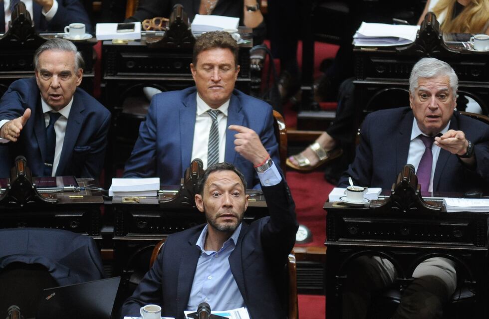 Bajo fuerte presión de Córdoba por fondos, se aprobó en general la “ley ómnibus”