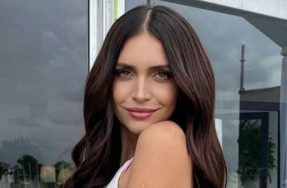 Zaira Nara posó desde la cama en lencería y elevó la temperatura de las redes sociales