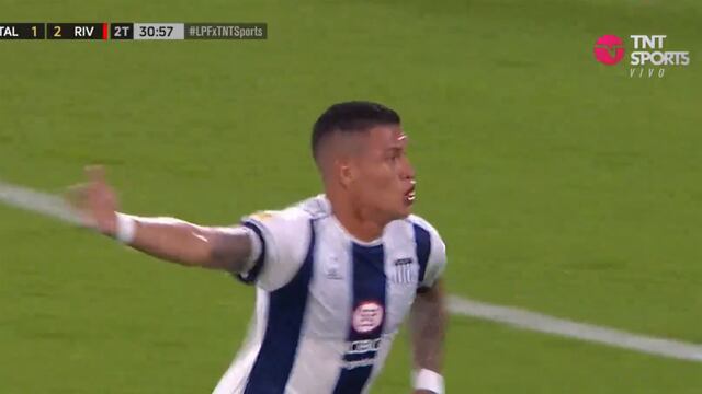 El colombiano Juan Portilla marcó el segundo gol de Talleres para la remontada frente a River (Captura de pantalla).