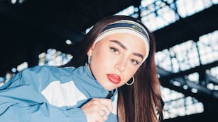 Nicki Nicole posó con una infartante microbikini y demostró ser la reina del escote