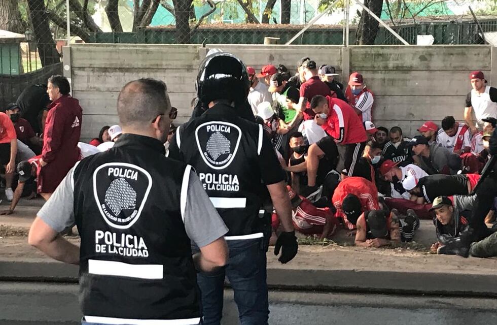 Detuvieron a 253 barras de River antes del partido con Argentinos Juniors: cayó la cúpula de Los Borrachos del Tablón