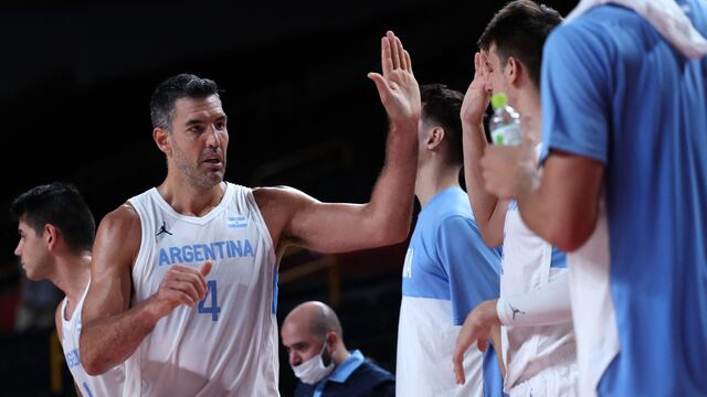 Luis Scola, entre la broma de la CAB y el enojo de su familia.