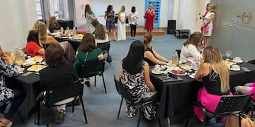 Más de veinte mujeres jujeñas fueron destacadas por la Unión Empresarios de Jujuy, por su desempeño al frente de sus empresas, emprendimientos y proyectos.
